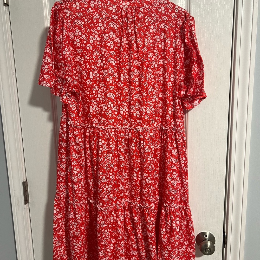 Red Floral Print V-Neck Midi Dress - Picture 9 of 10